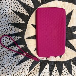 Havaianas Pink beach clutch